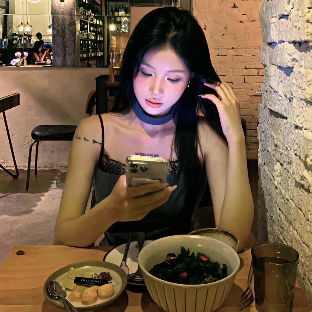 全网实拍：过气明星隐婚生子，服务器被挤瘫痪